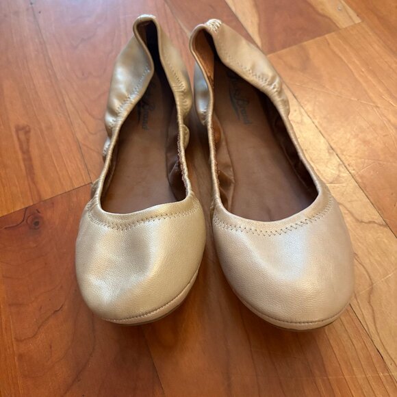 LUCKY BRAND NUDE LEATHER BALLET FLATS SIZE 9.5 - NWOT -NEVER WORN - Picture 2 of 4